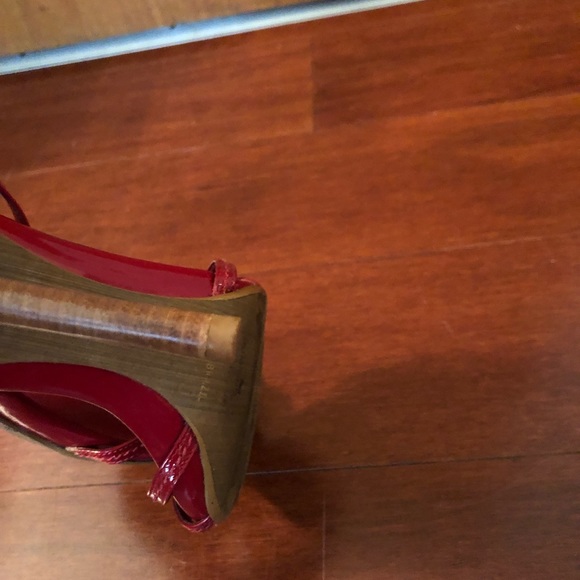 Dumond red sandals heel size 9 - Picture 6 of 6